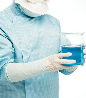 BIOCLEAN N-PLUS STERILE NITRILE GLOVES (16″)