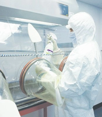 KLERCIDE ISOLATOR AND LAMINAR FLOW CABINET CLEANING TOOL